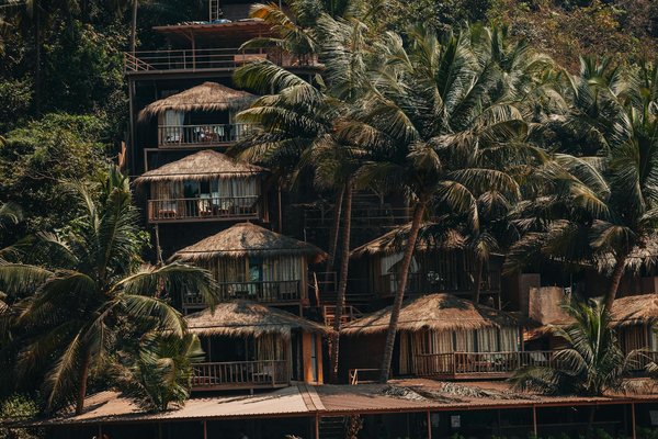 What Unique Experiences Can Visitors Seek Out on a Budget in the UK?